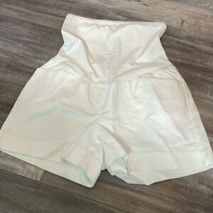 Gap White Maternity shorts size 6